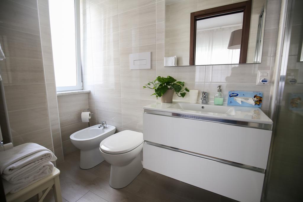 Bed and Breakfast Bernini 20 à Naples Extérieur photo